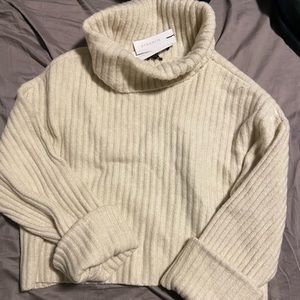 Dynamite Turtle neck !